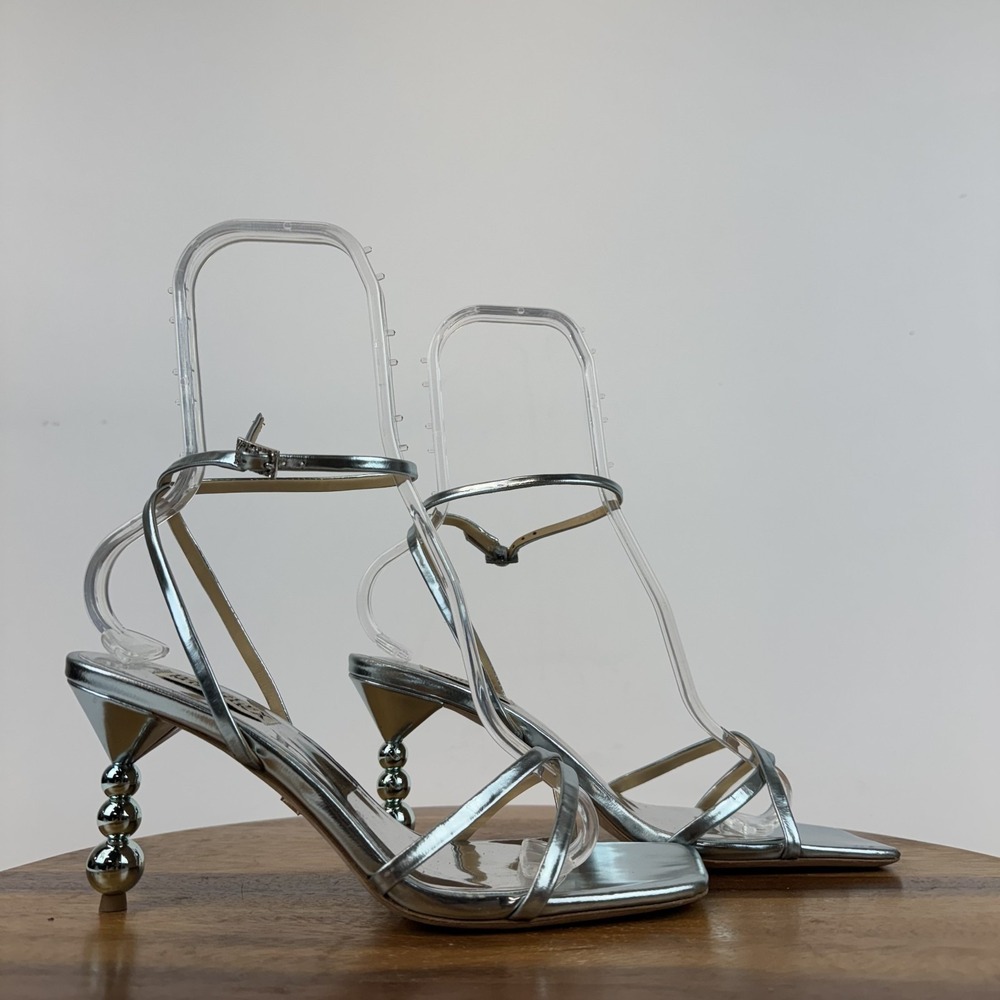 Womens Badgley Mischka Callie Beaded Heeled Silver Metallic Sandals Size 8.5 GUC